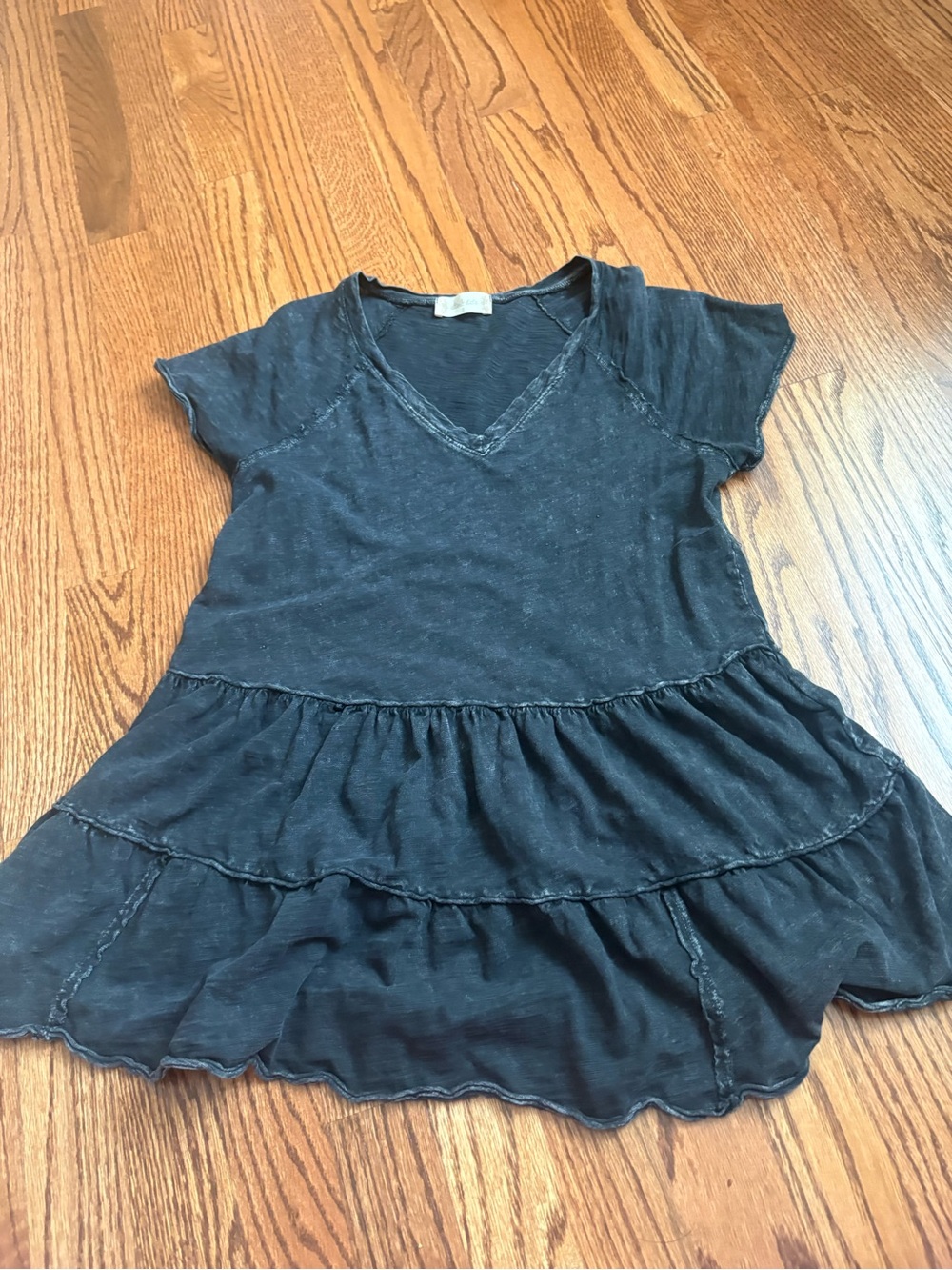Short Sleeve Tiered Top - Charcoal